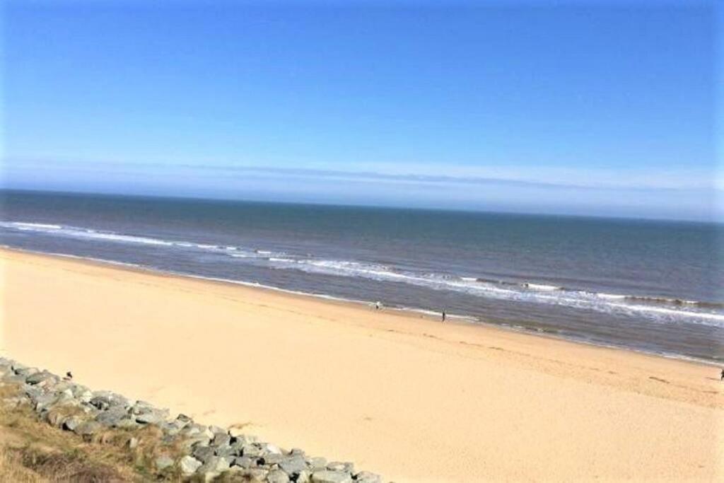 Homely 2 Bed On Popular Sunbeach Holiday Village- 5Min Walk To Beach, Near Great Yarmouth & Norfolk Broads Scratby Bagian luar foto